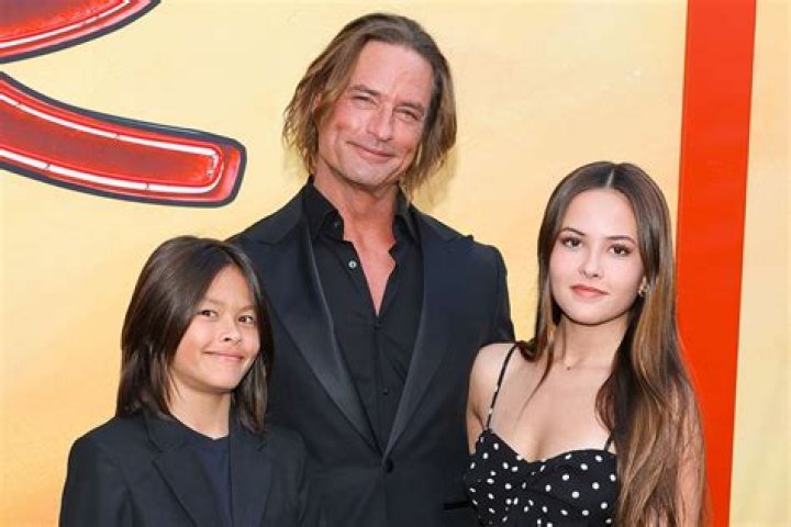 Josh Holloway Wife, Daughter, Son, Family, Height, Age, Net Worth