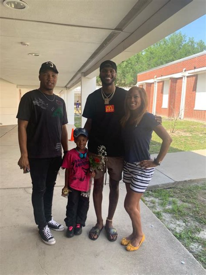 Marquez Valdes-Scantling family, wife, children, parents, siblings