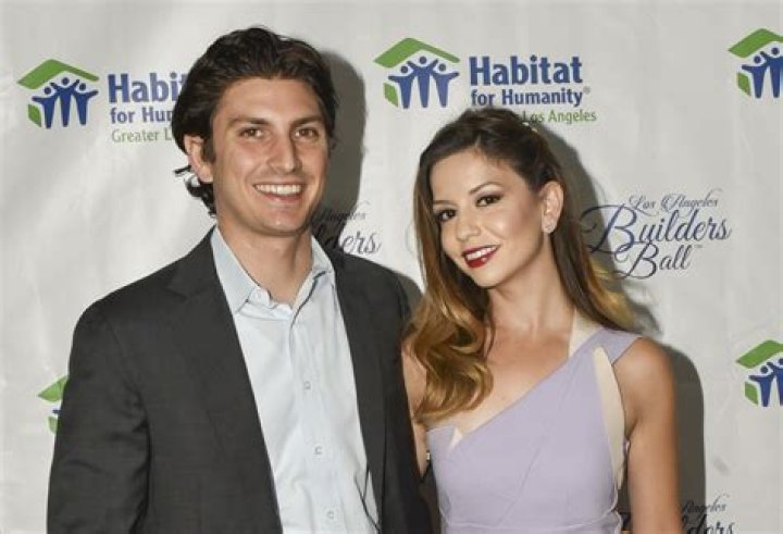 Masiela Lusha Bio, Her Age, Husband, Net Worth, Where Is She Now?