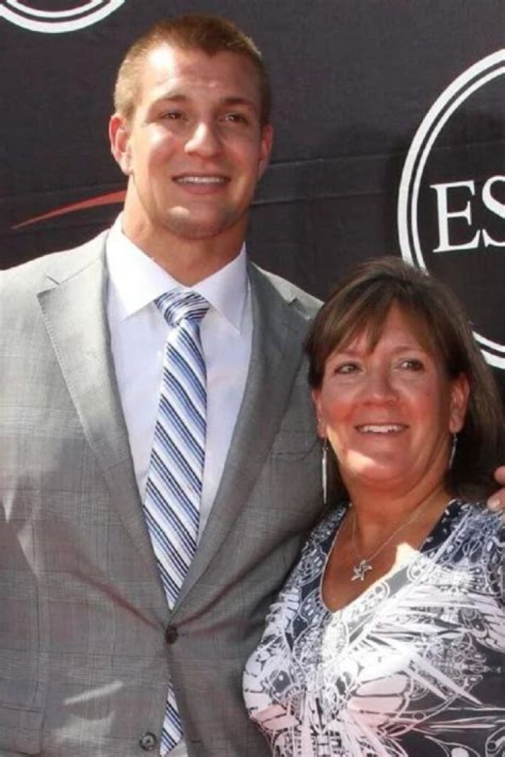All About Rob Gronkowski Mother [2023 Update]