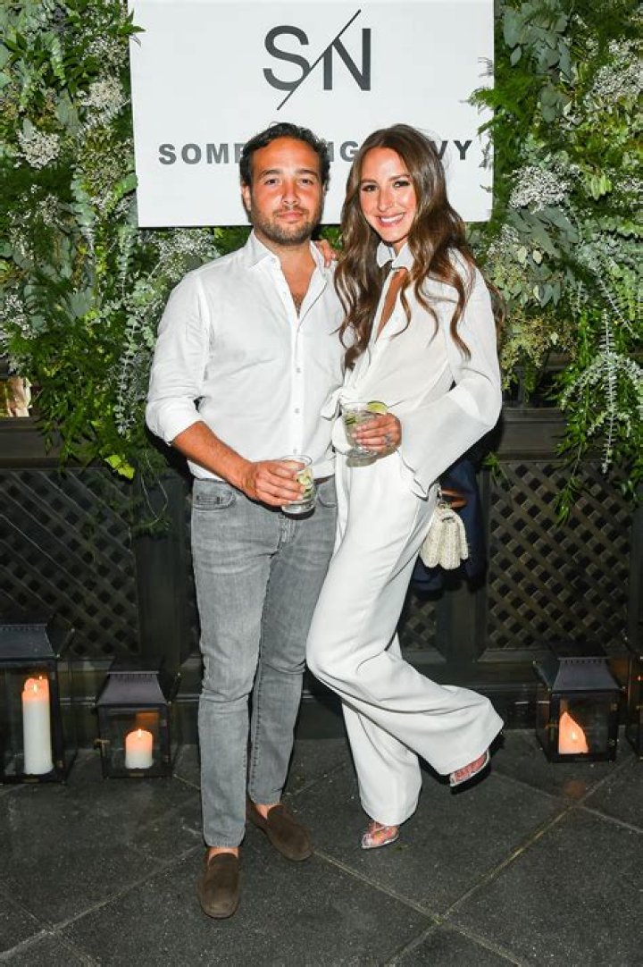 Arielle Charnas Divorce With Her Huband Brandon Charnas News ·