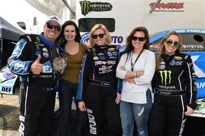 Net Worth, Husband Daniel Hood, Drag Racing, Baby