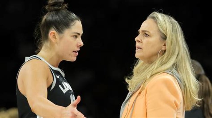 Becky Hammon Relationship, Wikipedia, Highlights, Husband, Salary, Height, Stats, Net Worth