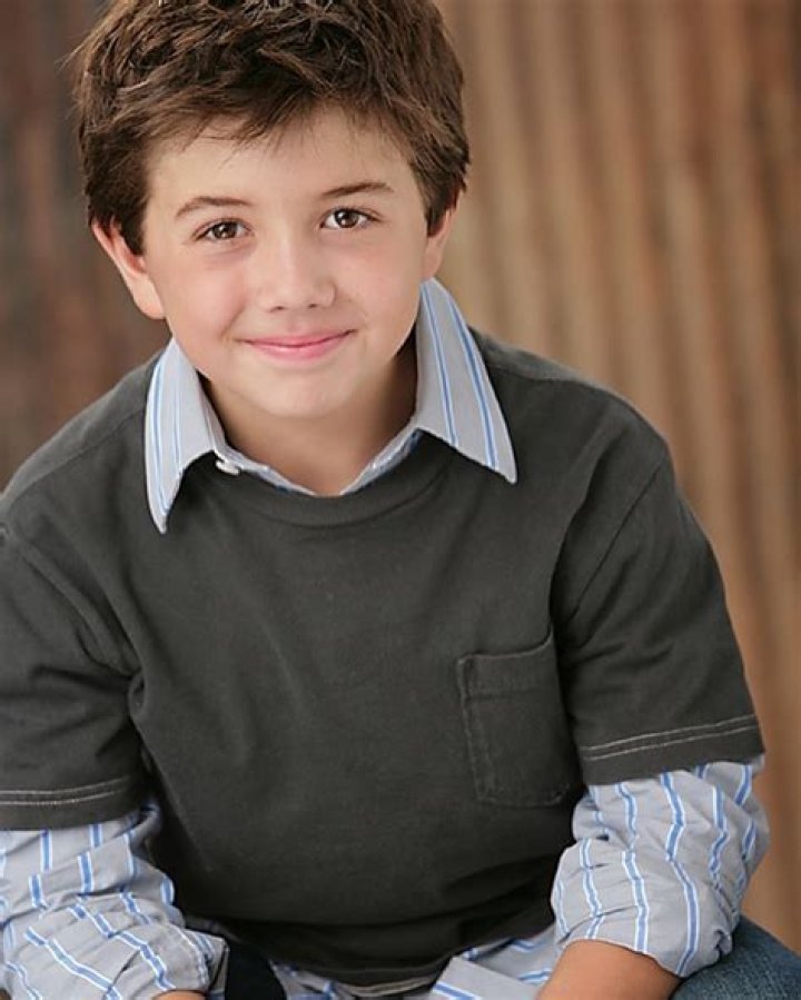 Bradley Steven Perry (Good Luck Charlie) Wiki Bio, age, girlfriend, parents