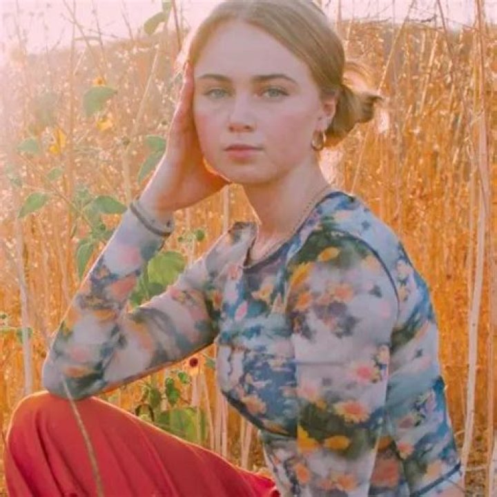 Wiki, Bio, Age, Family, Net Worth, Career, Boyfriend ·