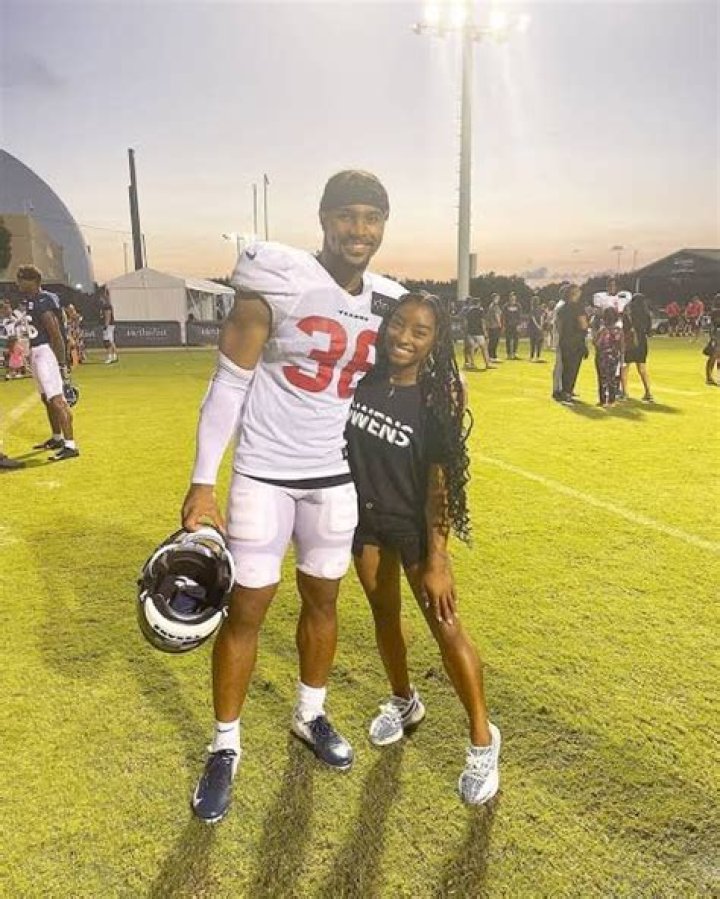 DeSean Jackson profile, bio, birthday, wife, children, contract, salary, net worth