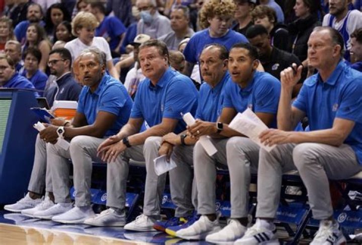 Does Bill Self Wear A Toupee Hair Piece Wig? Kansas Basketball Coach Photo And Controversy Details