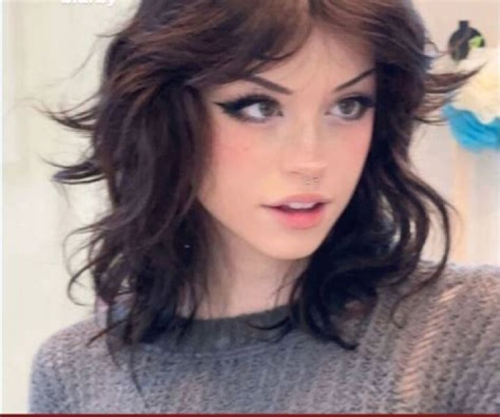 Has She Done Botox ·