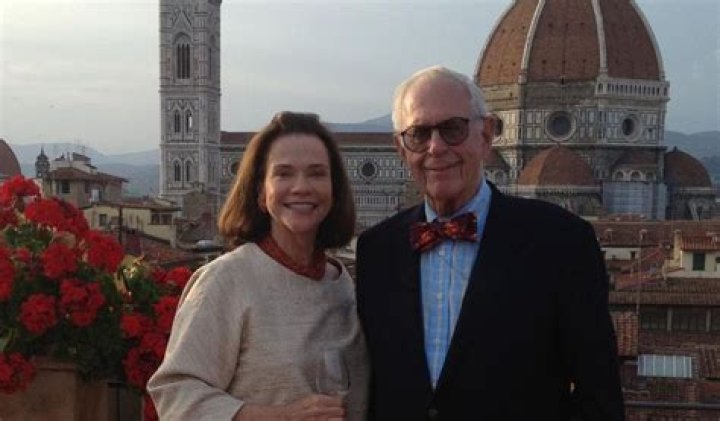 Interior Designer Suzanne Rheinstein Death Cause Husband Age And Net Worth