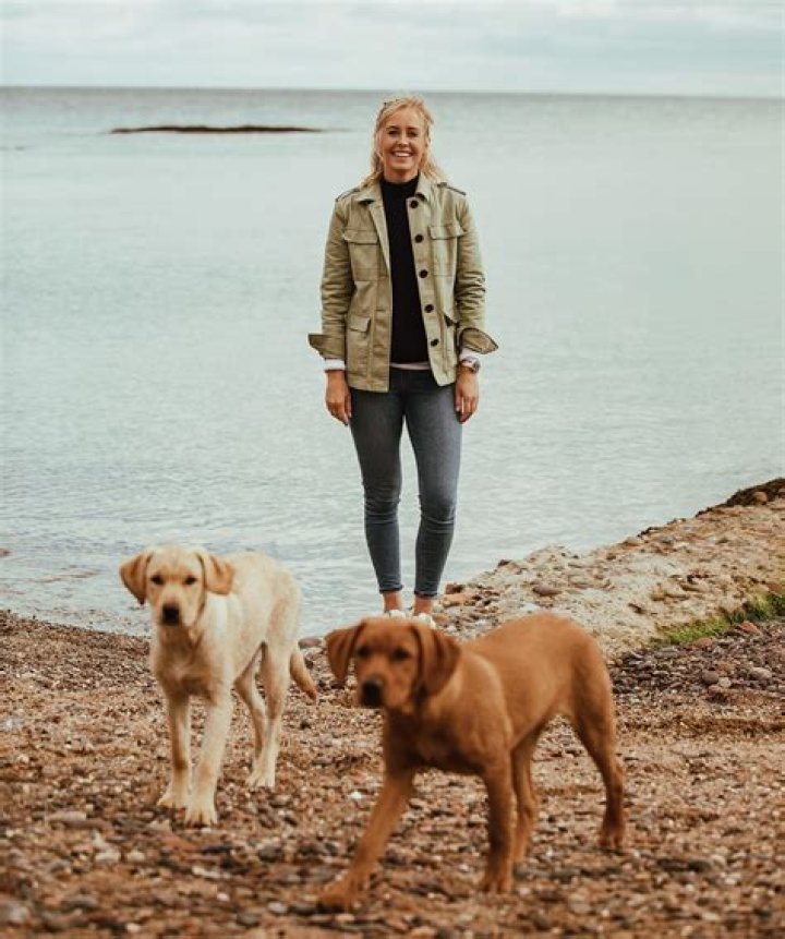 Discover The Secrets Of Iona Stephen's Age