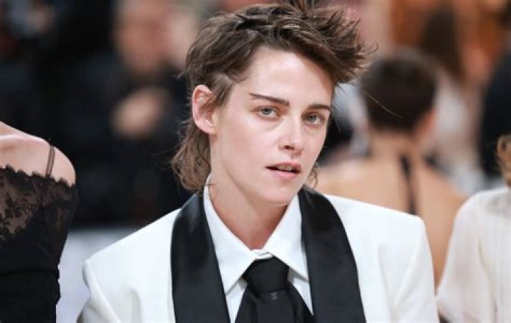 Is Kristen Stewart Related to Martha Stewart? The Truth Behind the Common Surname