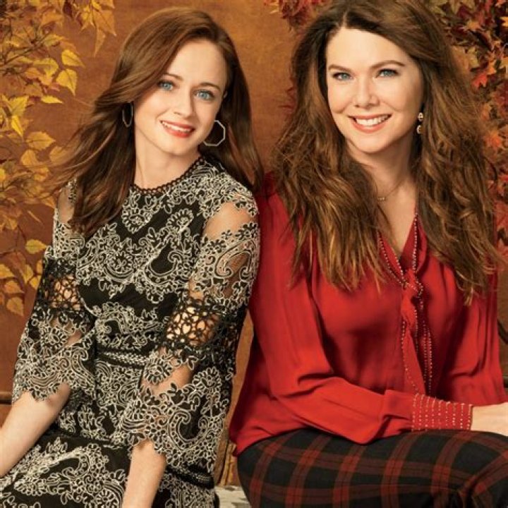 Is Melissa McCarthy and Lauren Graham still friends?