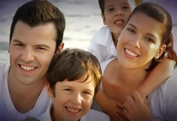 Discover The Enduring Love Story Of Jordan Knight's Marriage