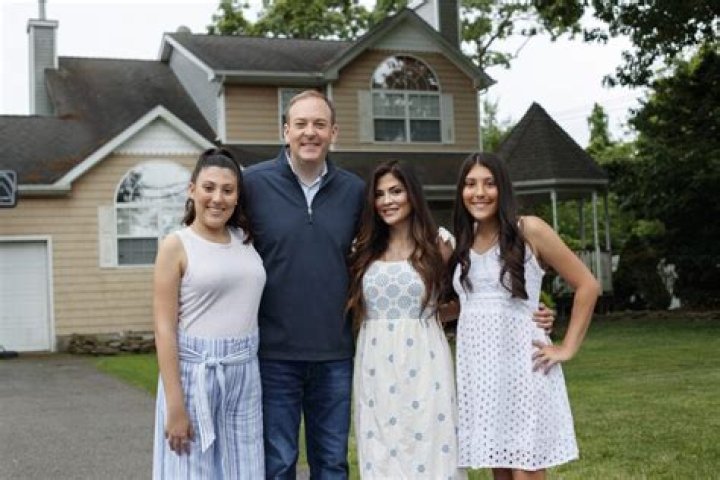 Katrina Elam Bio, Wiki, Age, Family, Husband, Singer, Songs, Albums, and Net Worth. ·