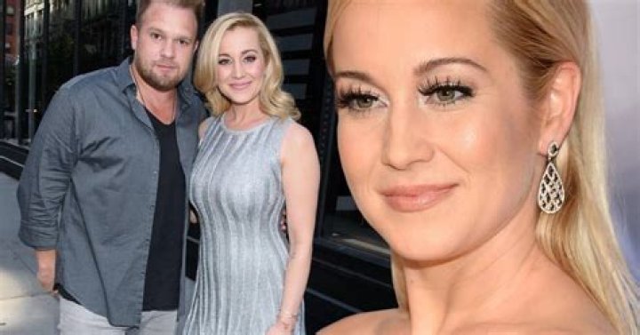 Kellie Pickler Kidsphil Jackson Net Worth: A Tale of Two Celebrities