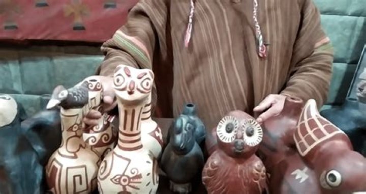 Peruvian water whistles make animal sounds