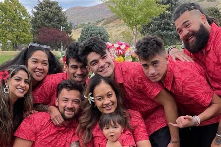 Where Are Penina And Lionel Nacua From? ·