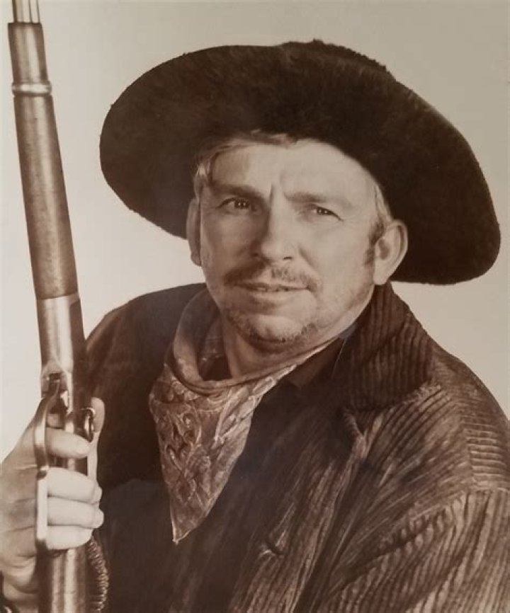 VlogJam | Slim Pickens Net Worth