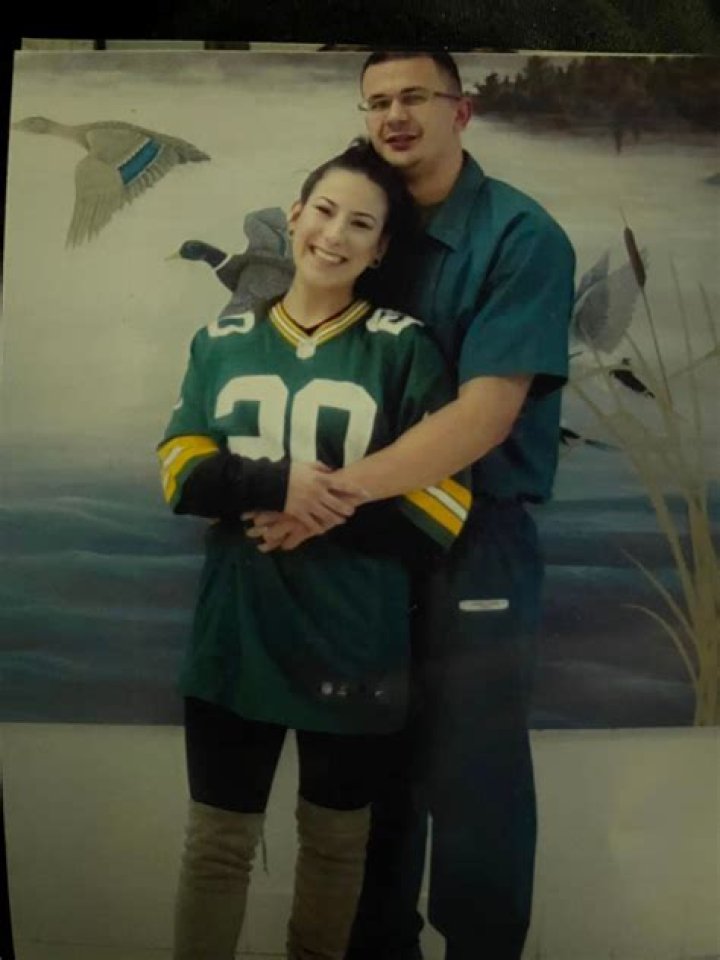 Taylor Schabusiness Husband Warren Is Also In Jail – Her Age Children And Crime Explored