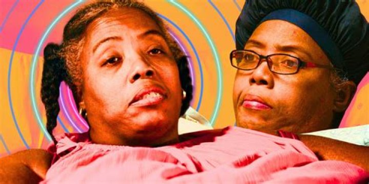 What happened to Lisa Rinna's mother?