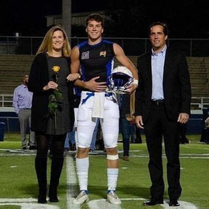 Who Are Chad And Heather Leonard? Meet Riley Leonard Parents: Family Details ·