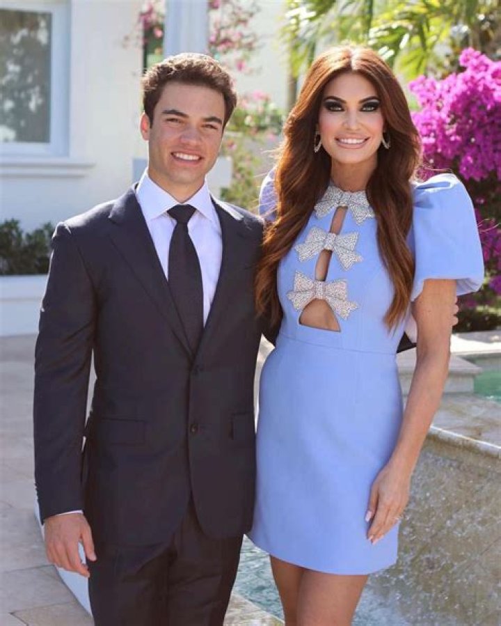 Who is father of Kimberly Guilfoyle's son?