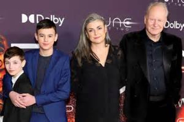 Who is the Famous Scottish Actor, Stellan Skarsgard Son, Gustaf Skarsgard Dating? Know His Girlfrien ·