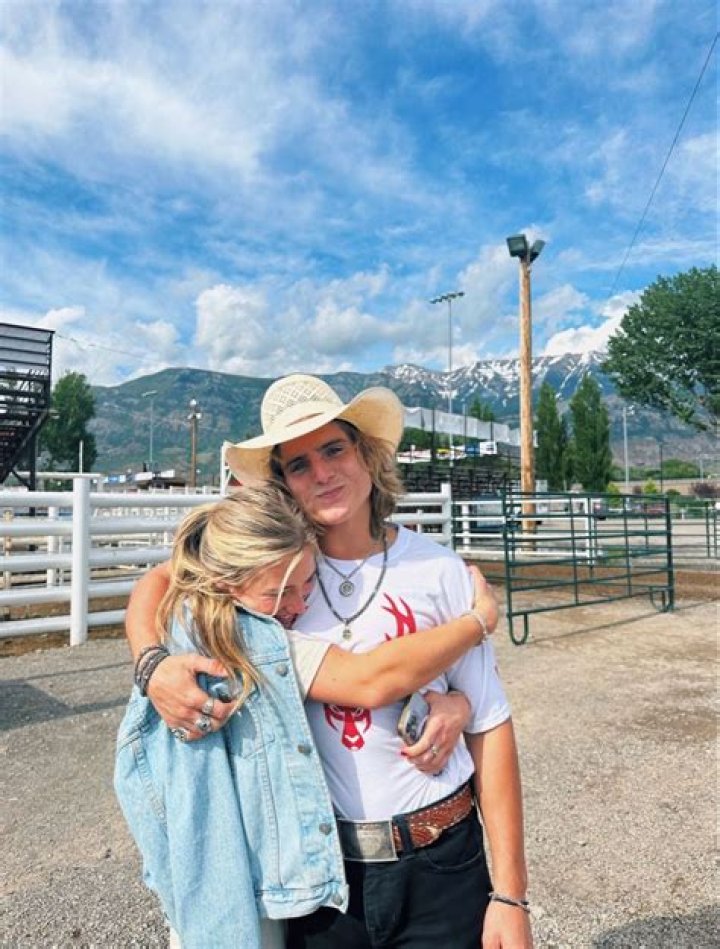 Who is Zak Steiner Dating Now ·